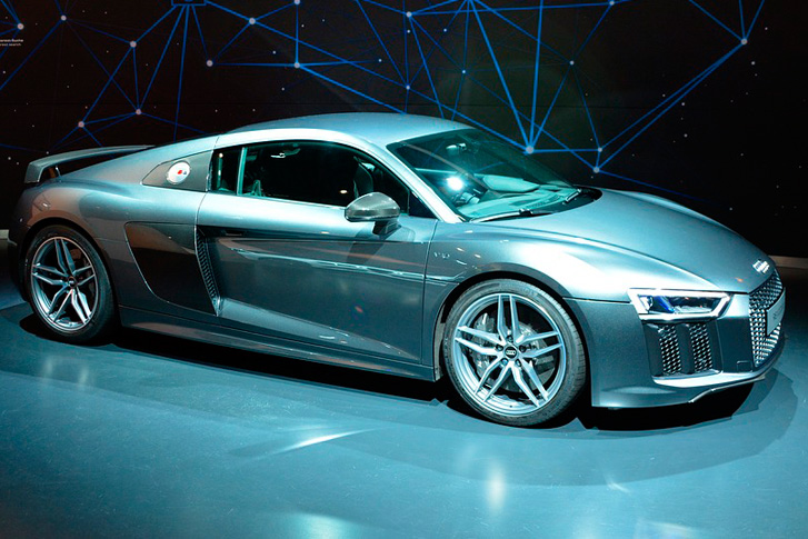 Magnificent Performance of the New Audi R8